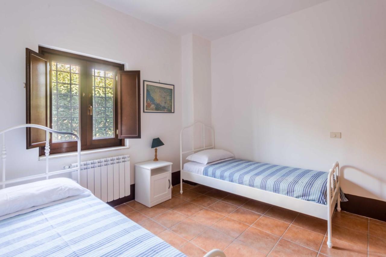 Villa Il Castoro Di Martignano Anguillara Sabazia Exterior foto